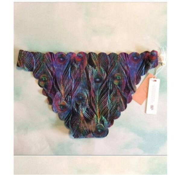 New PilyQ multi color peacock print reversible scalloped edge bikini bottom sz s - Picture 6 of 7